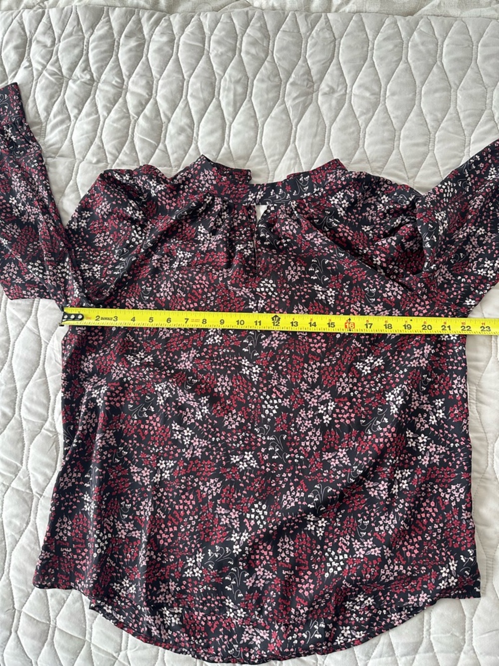NWOT Ditsy Floral Mock Neck Long Sleeve Flowy Blouse Black Pink Boho Chic Sz L - Picture 6 of 9